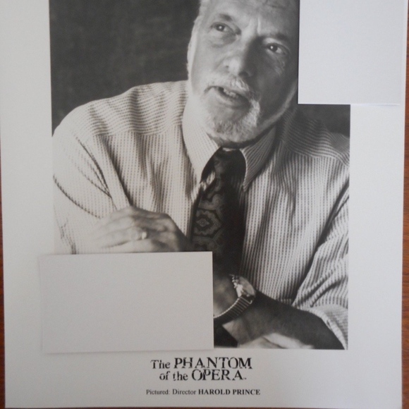 Harold Prince Photo The Phantom of the Opera 8"X10 - Picture 2 of 3